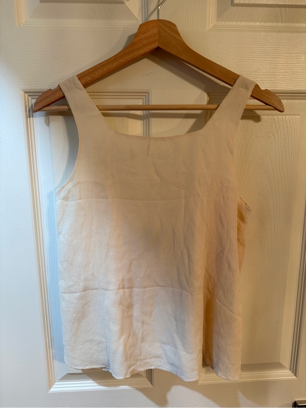 Club Monaco 100% silk tank - cream